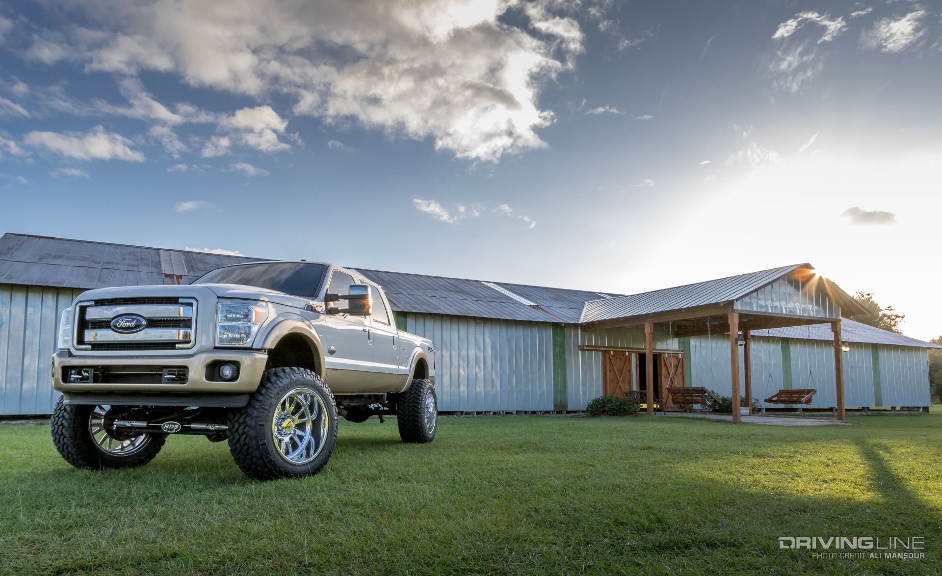 2011-Ford-F250-24-Moto-Metal-Wheels-40-Trail-Grapplers-8-inch-bds-lift