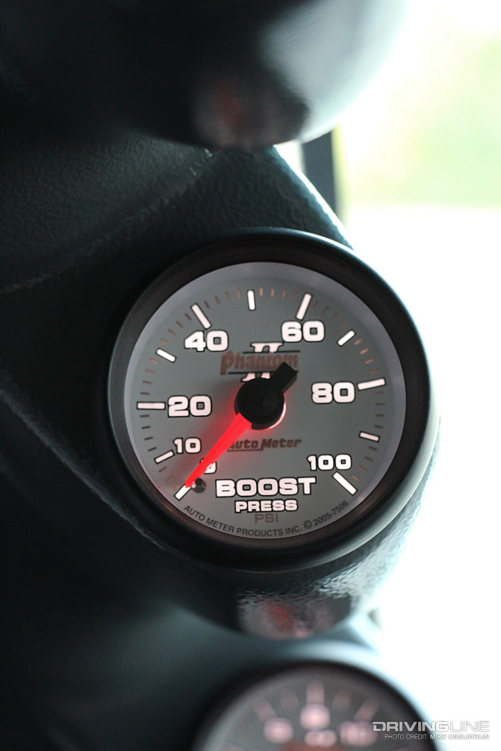 009-Auto-Meter-Phantom-II-Boost-Gauge