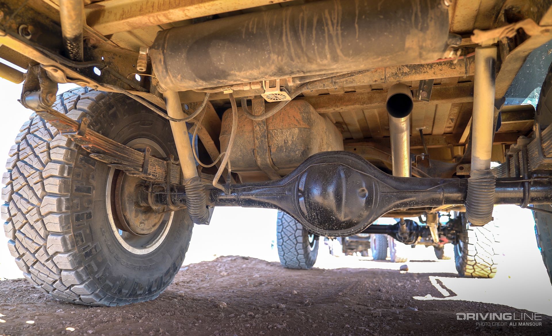1973-jeep-j2000-nitto-ridge-grapplers-ford-9-inch