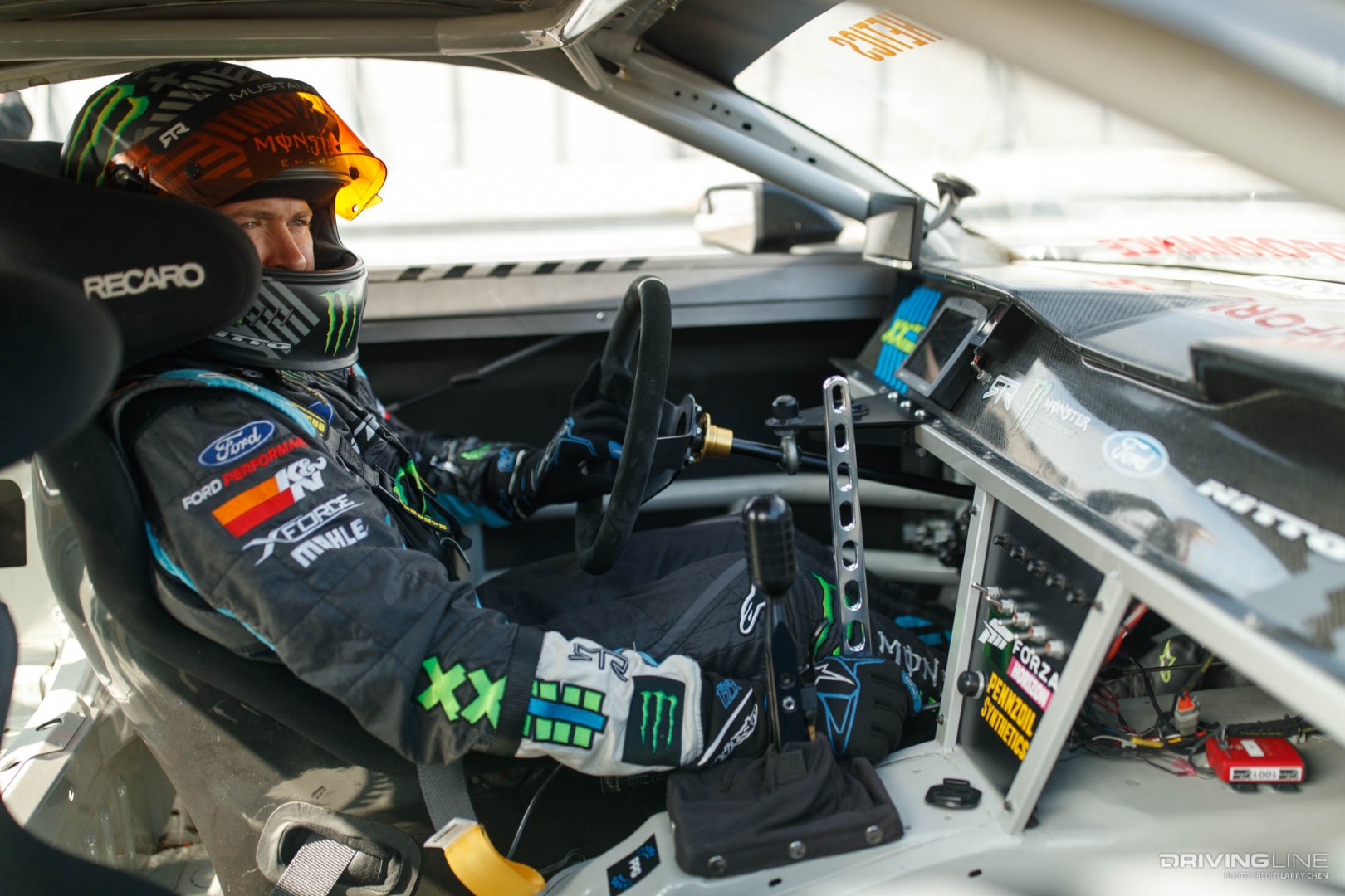 Ring Vaughn Gittin Jr. Interior
