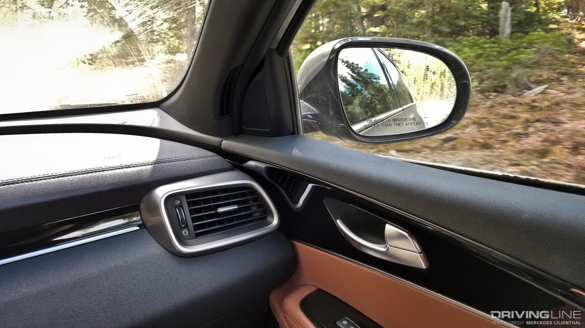 Kia Sorento interior side