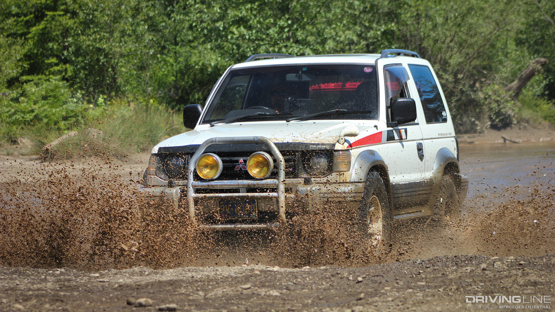 Navigation SUV Through Mud