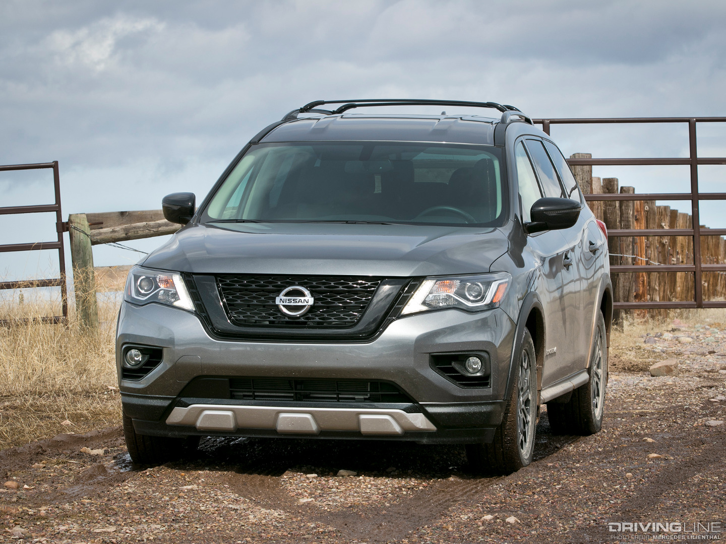 Front of Nissan Pathfinder Rock Creek Edition