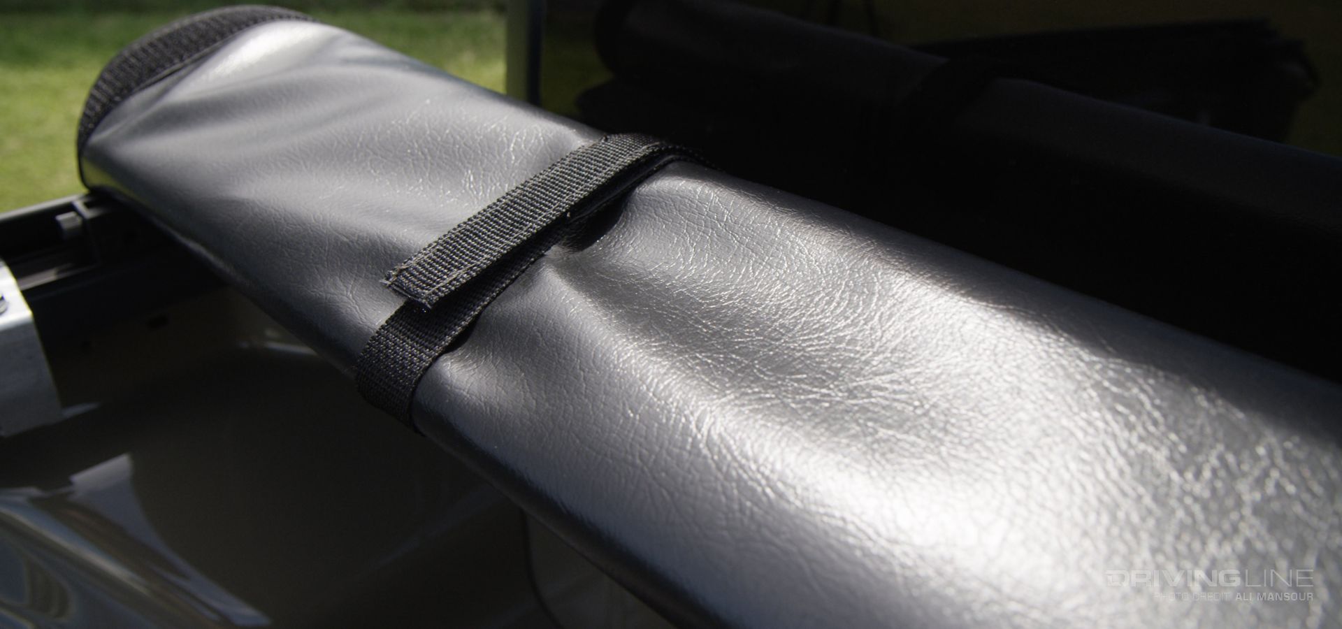 Jeep Gladiator Rubicon Bestop EZRoll cover material close up