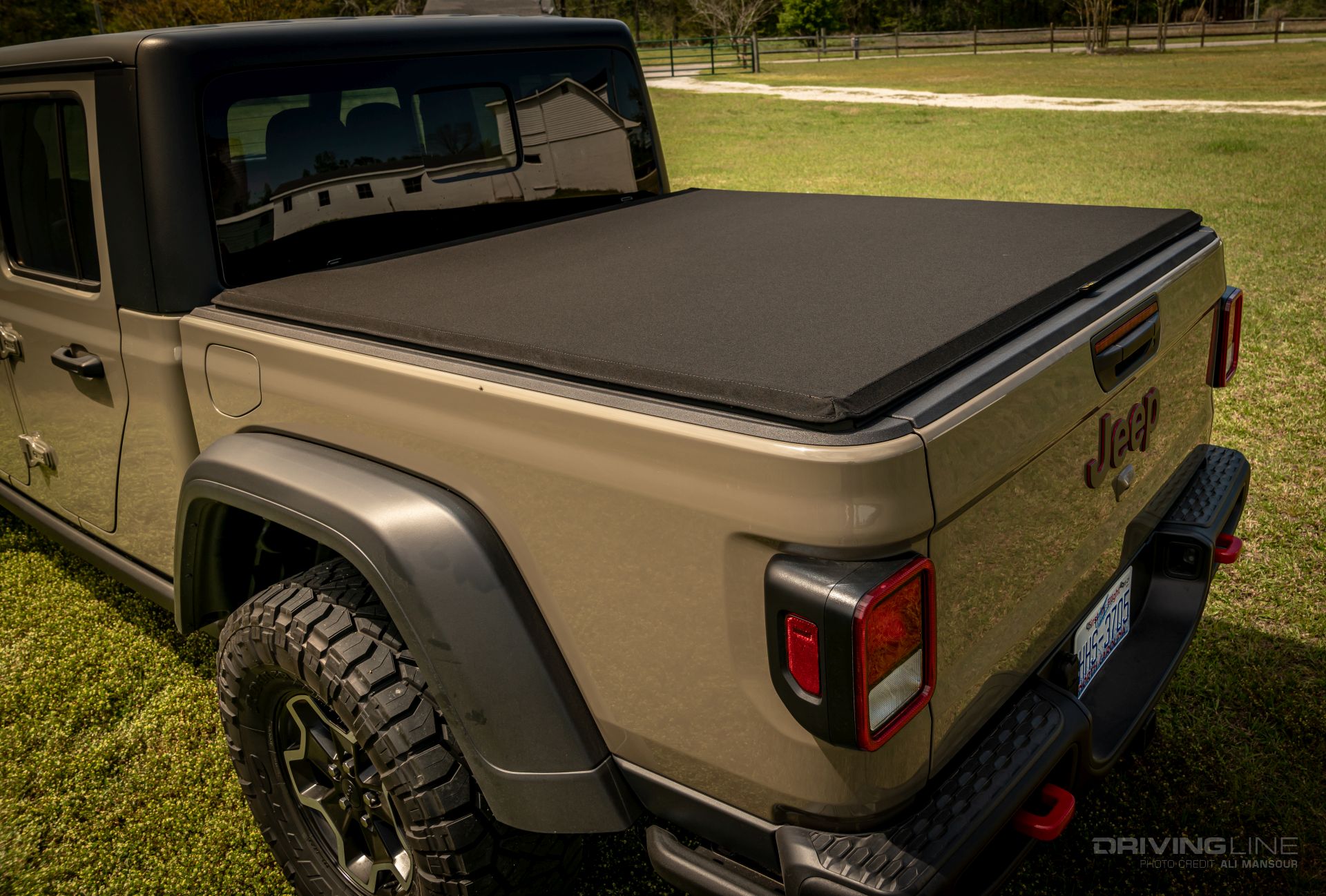 Jeep Gladiator Rubicon Bestop EZRoll cover