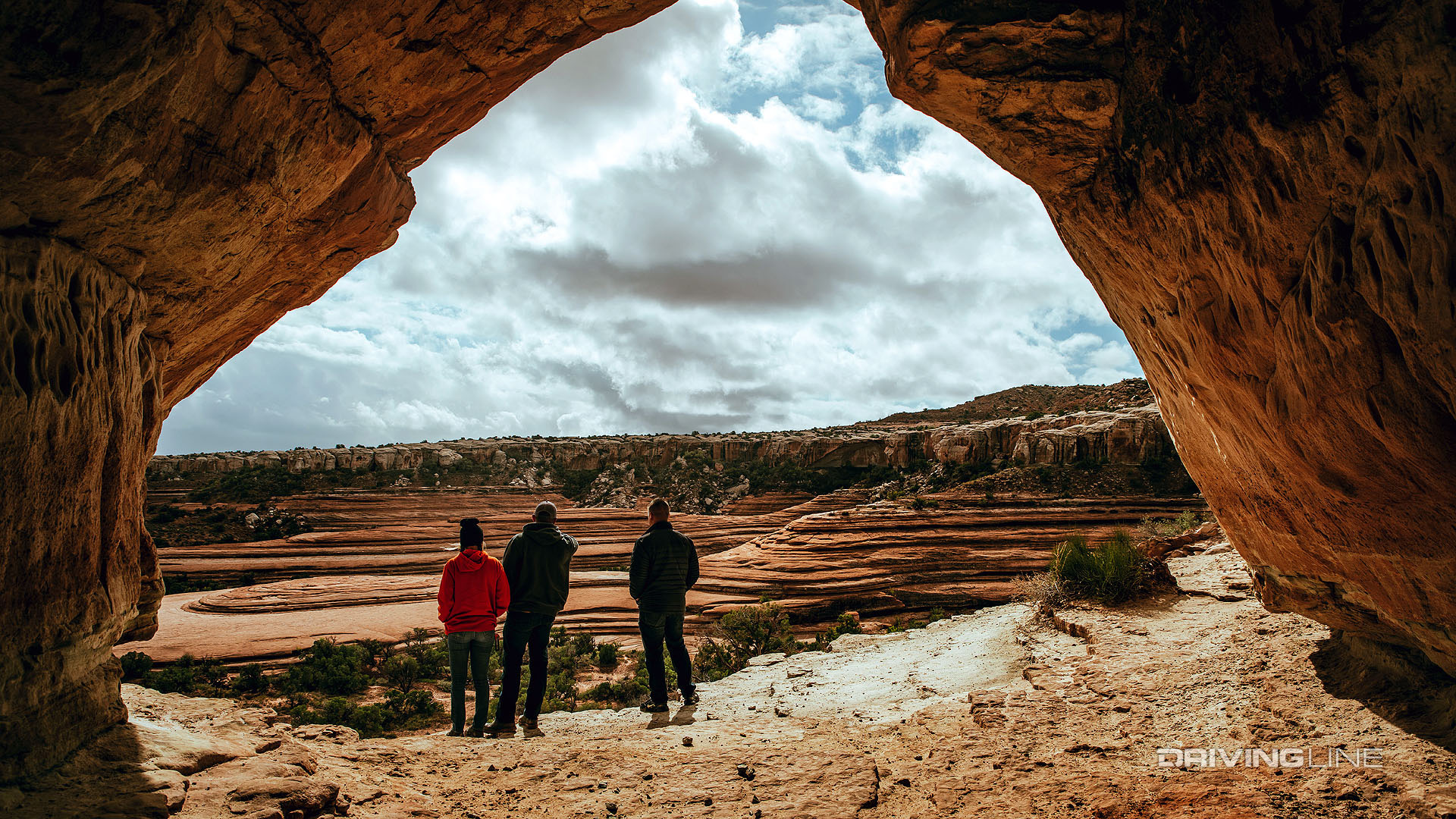 hiking tusher tunnel moab ut