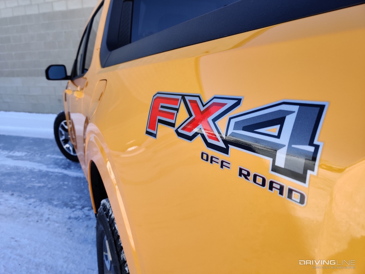 2022 Ford Maverick Lariat 2.0T AWD FX4 badge