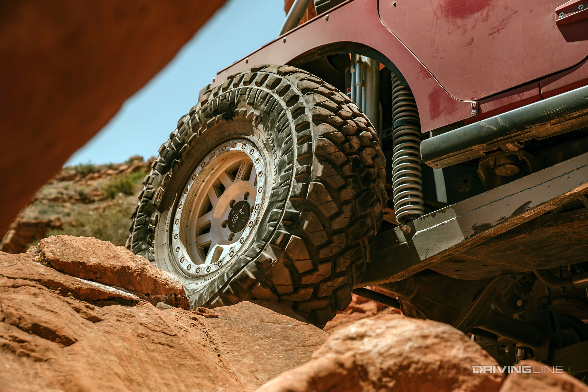 nitto trail grapplers on jeep conquering queens court rocks