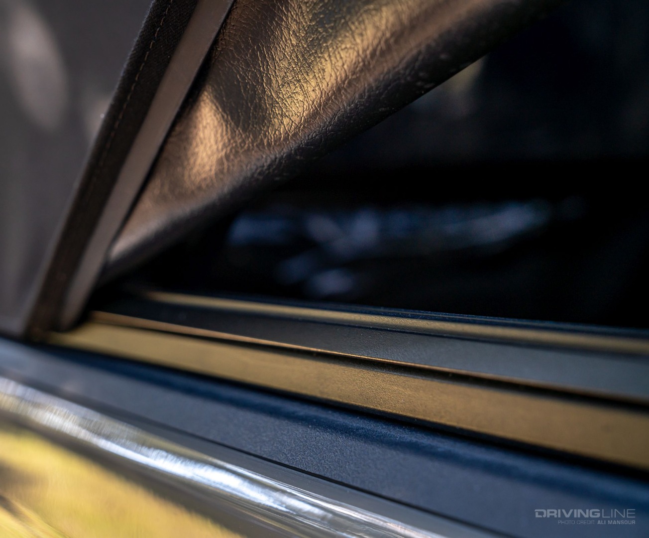 Bestop Supertop For Trucks 2 Bed Cover corner detail