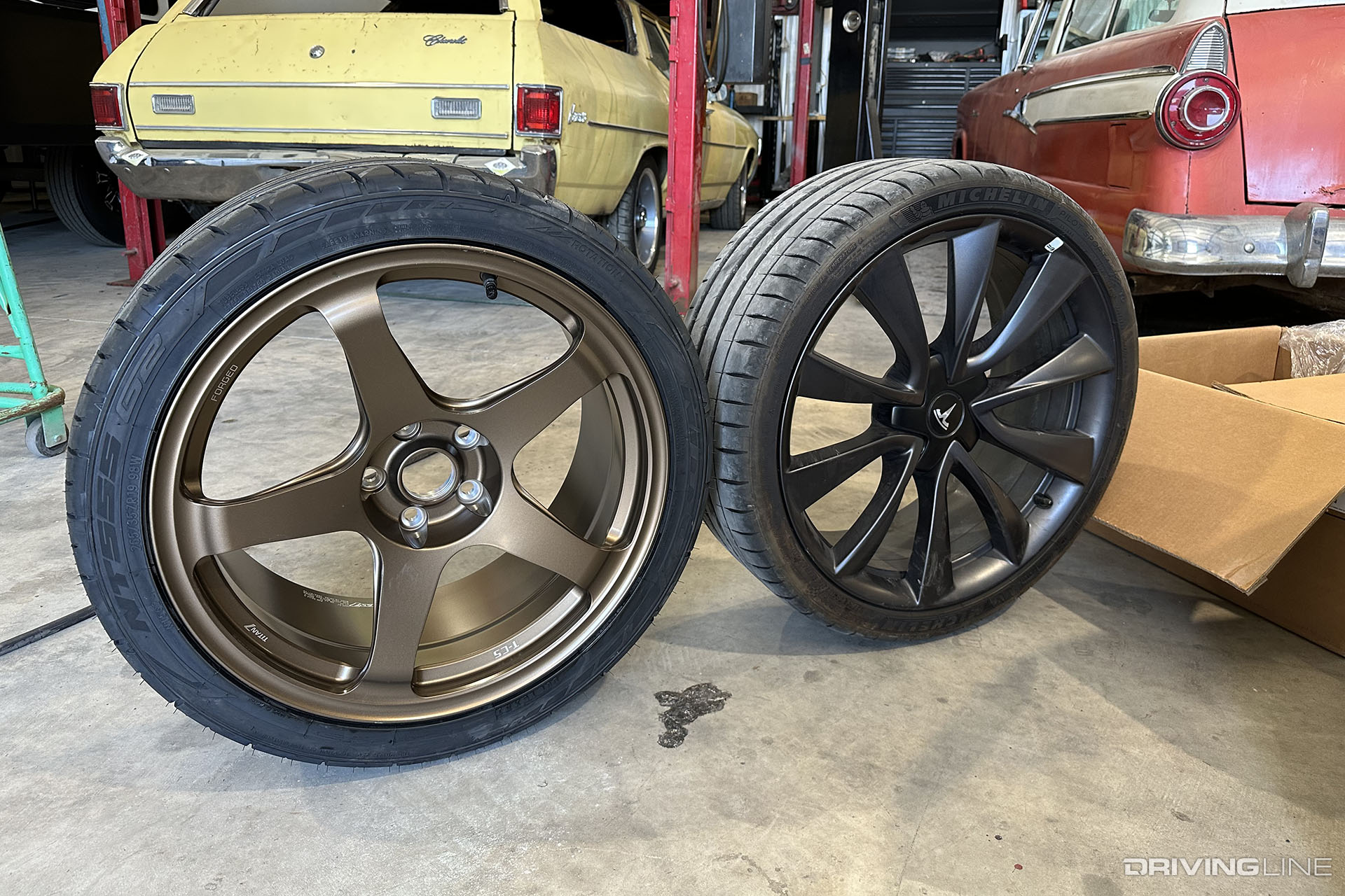 Titan7 Wheel vs Stock Tesla Model 3 Wheel