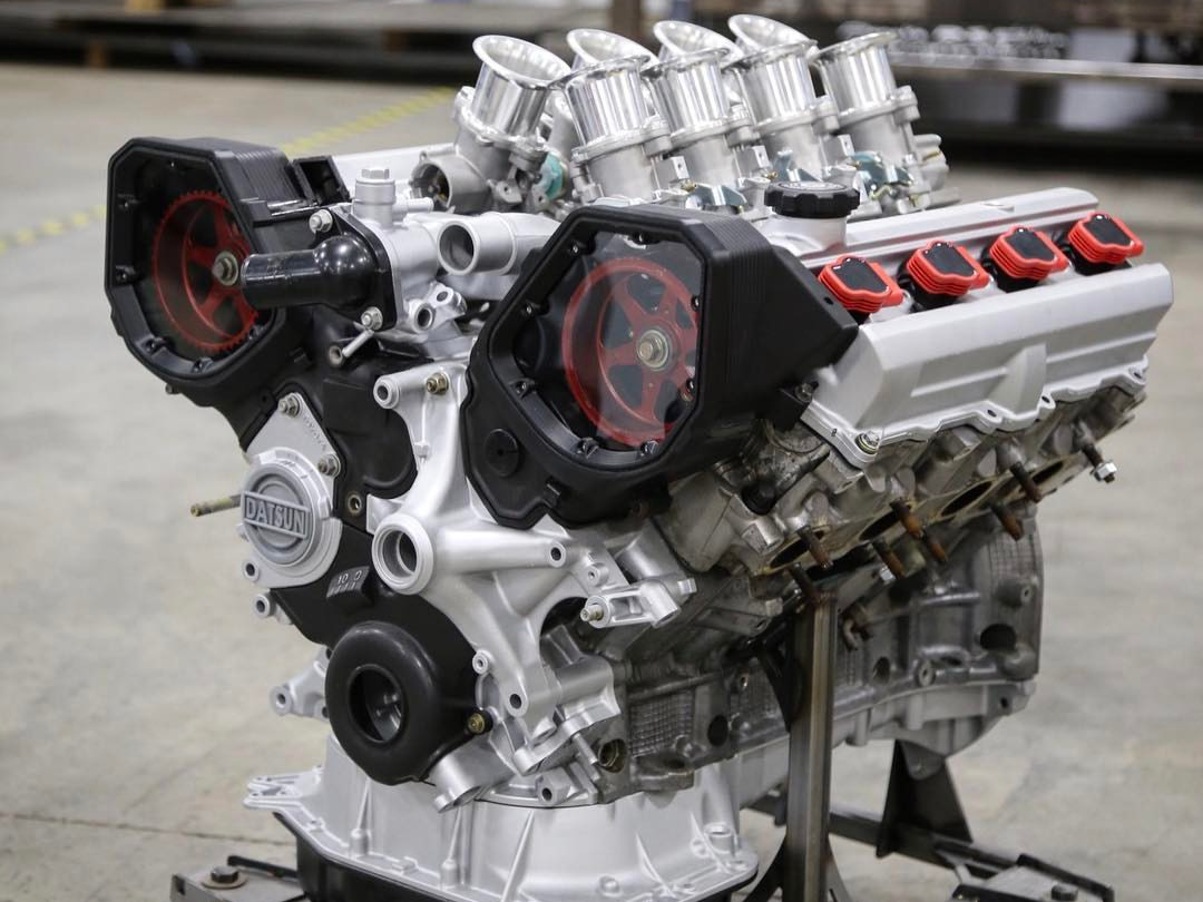 Toyota 1UZ-FE engine with custom goodies