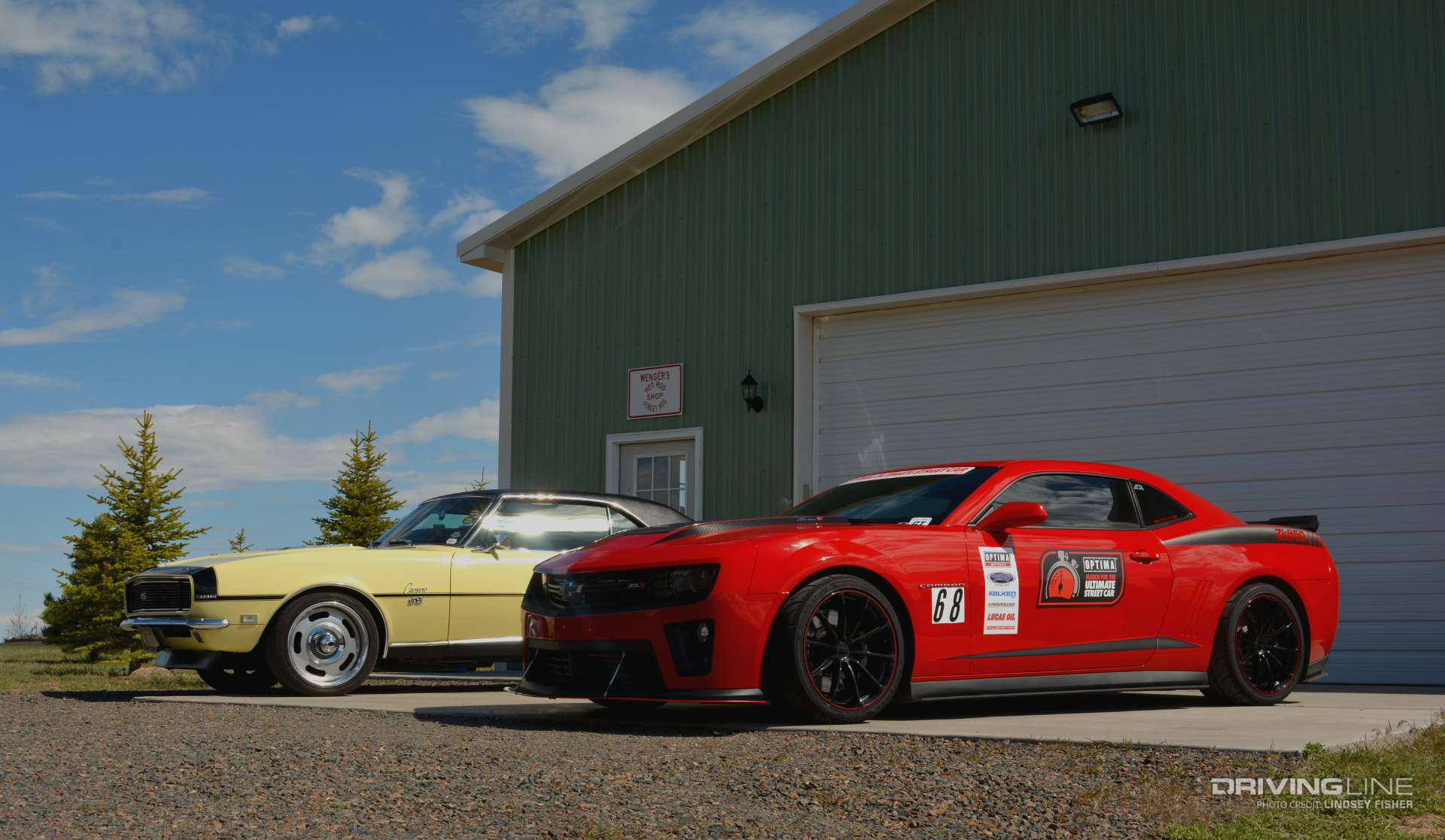sideview of both Camaros