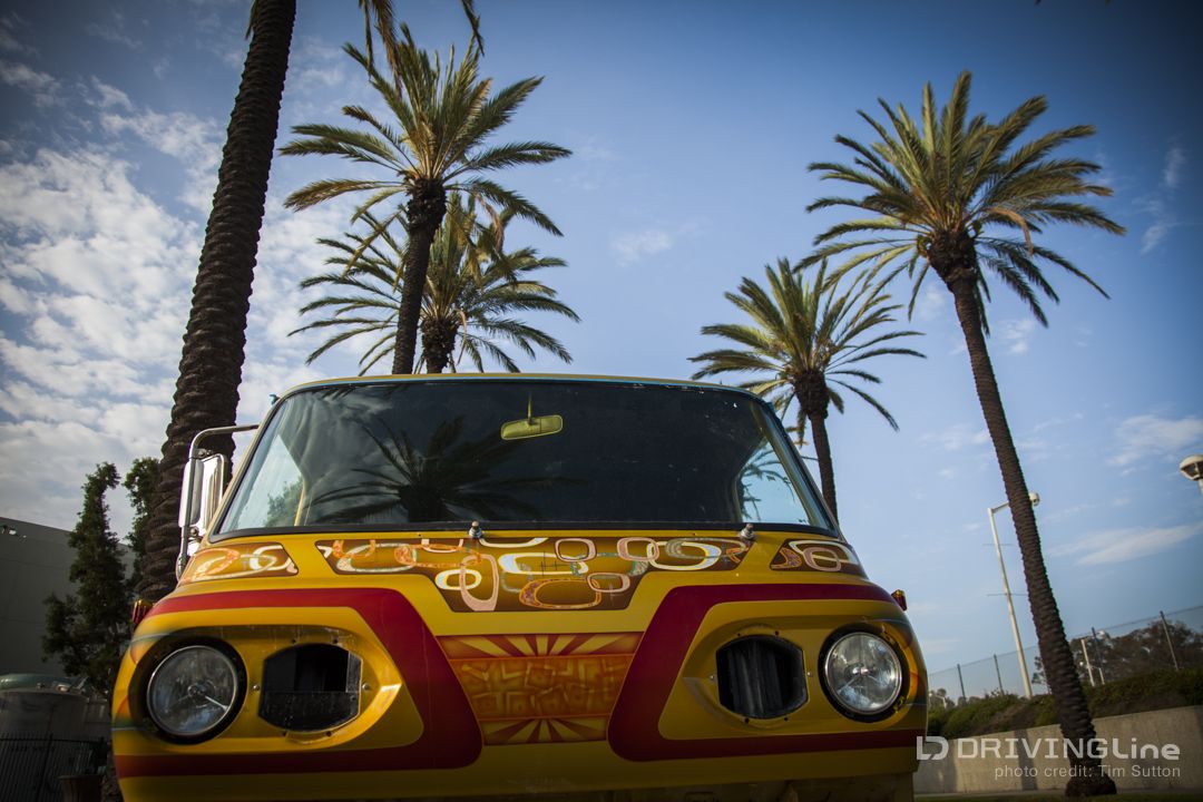 1966_Ford_Econoline_Van_Cab_Over_Custom_18