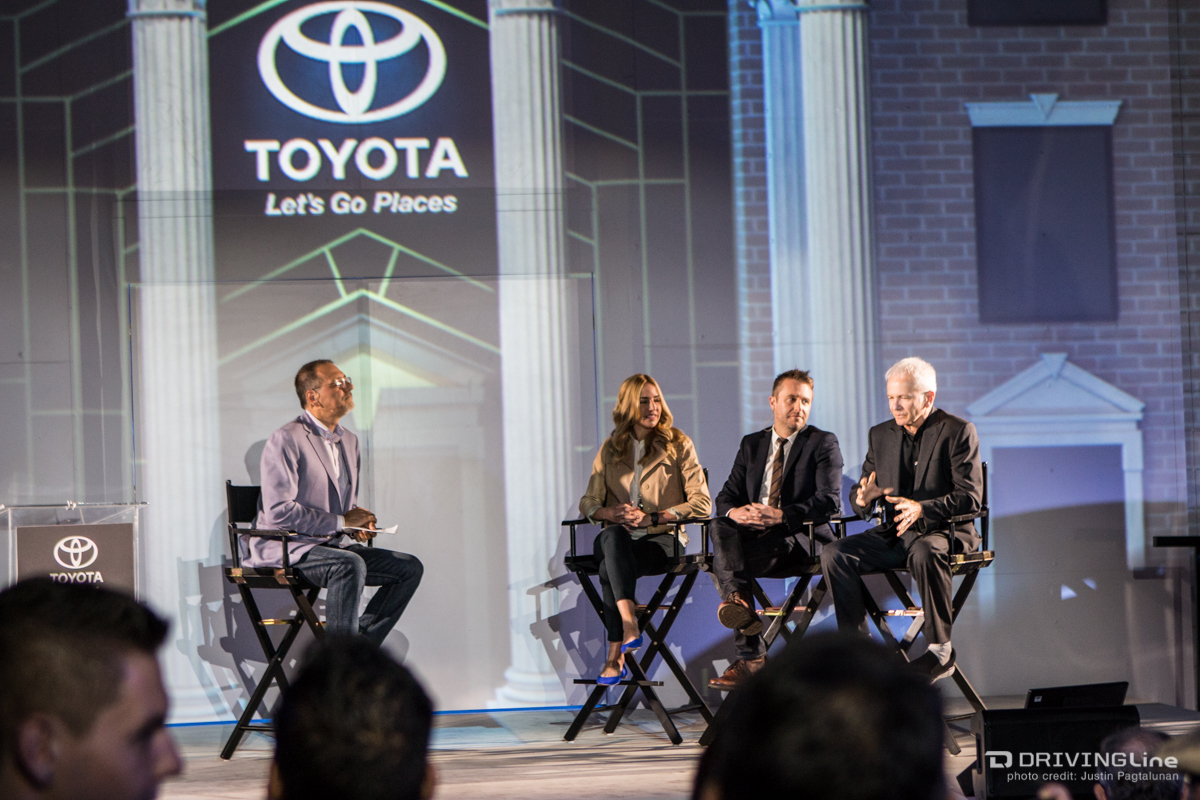 DrivingLine-Toyota-Mirai-BackToTheFuture-JP-09-0928