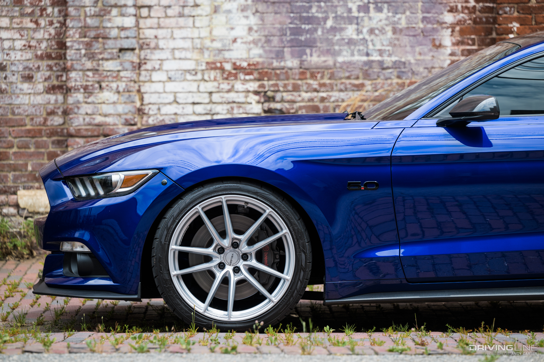 Ford Mustang on Nitto NT555 G2 front quarter