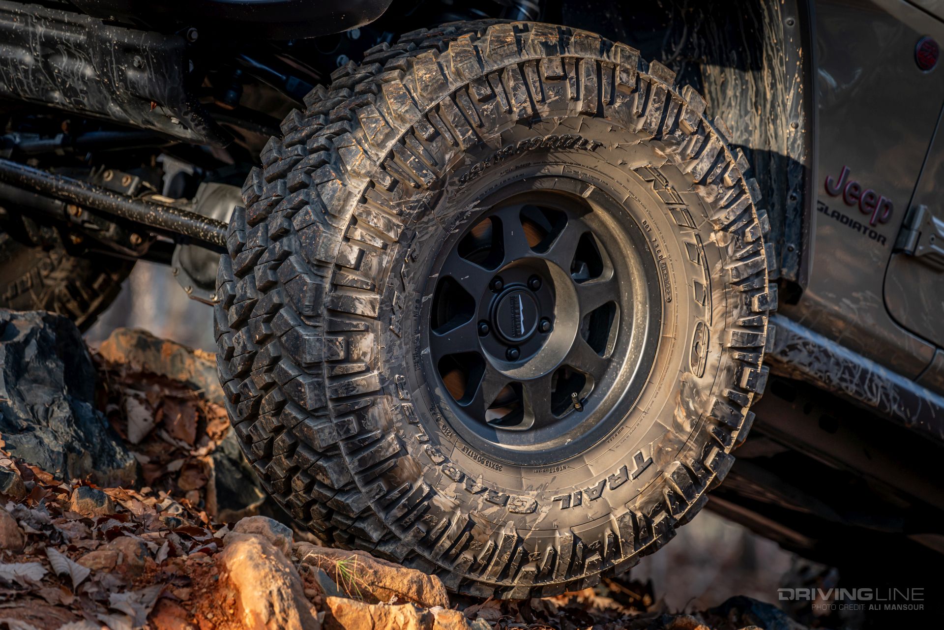 38x13.50R17 Nitto Trail Grappler Tires on black method 701 wheels