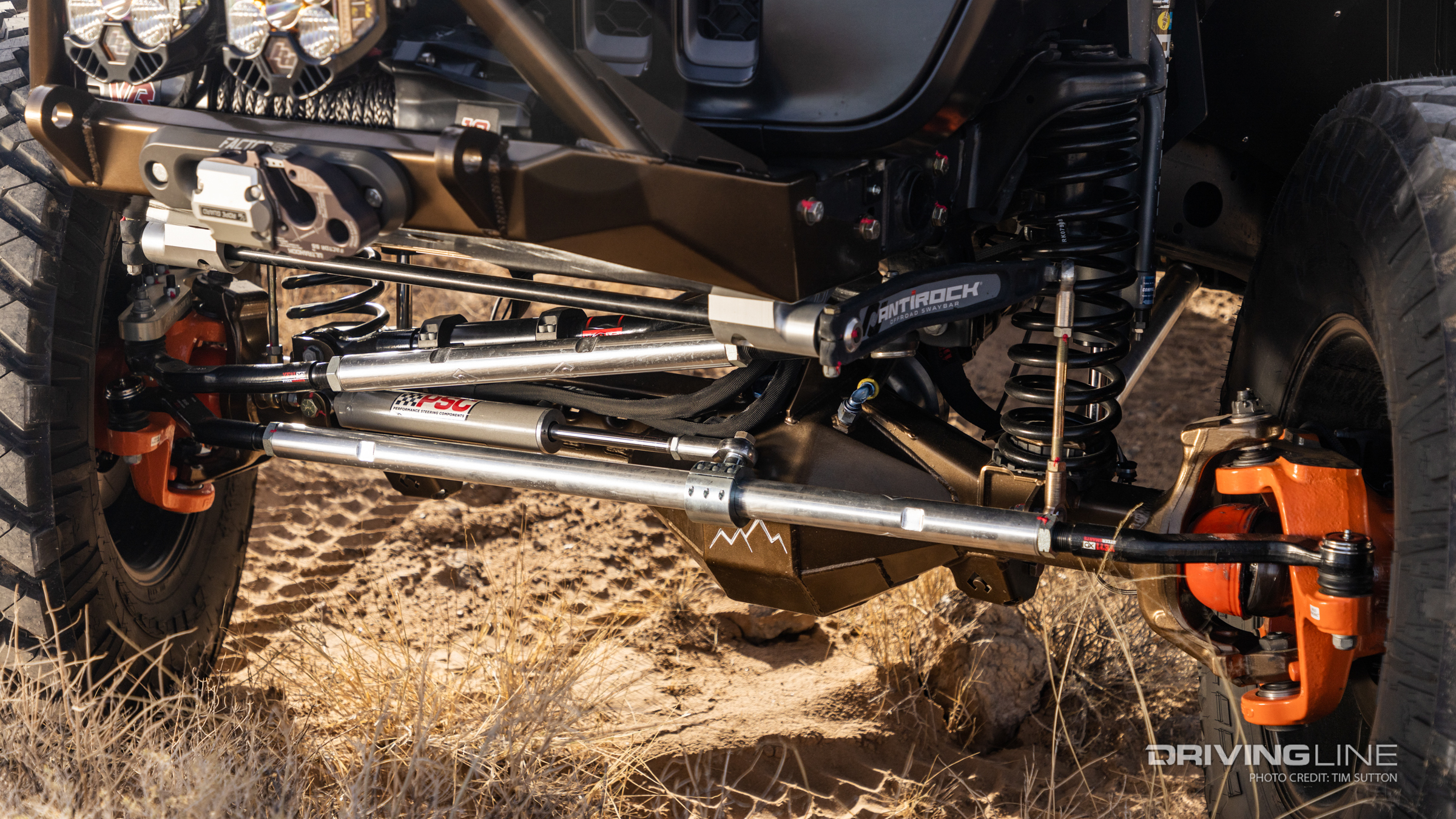 Front axle detail of Built2wander Jeep Wrangler Rubicon3 92 Build